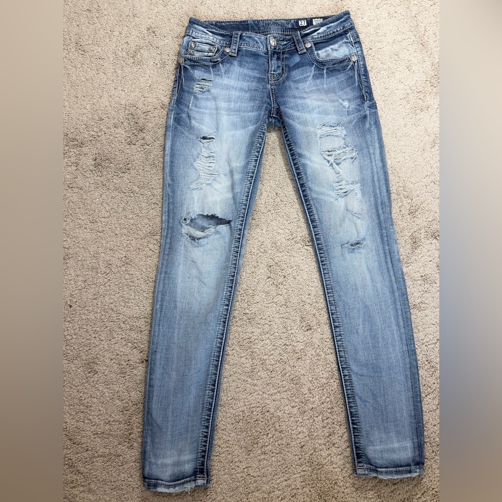 Women’s Miss Me Blue Jeans Size 27 Skinny Distressed Ripped Rhinestones Blue - Picture 10 of 10